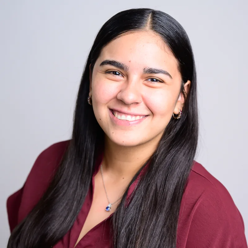 Ms. Isabella Martinez