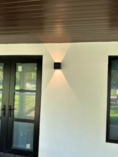 Small modern wall light for exteriors