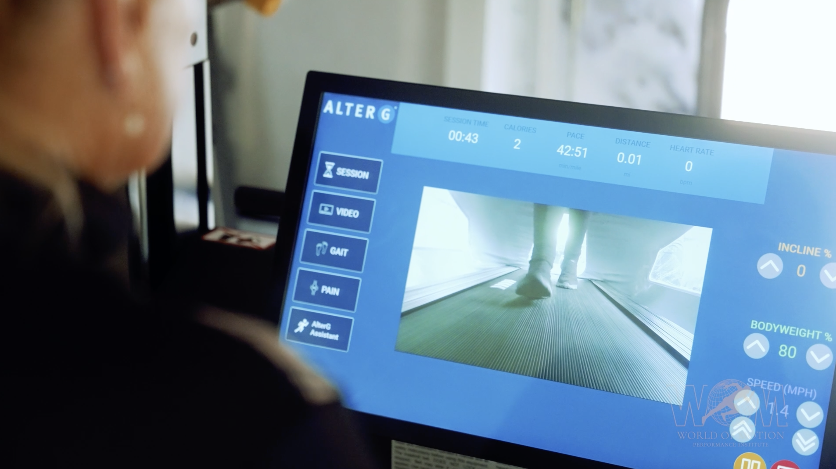 The AlterG screen calibrating to the client's body weight