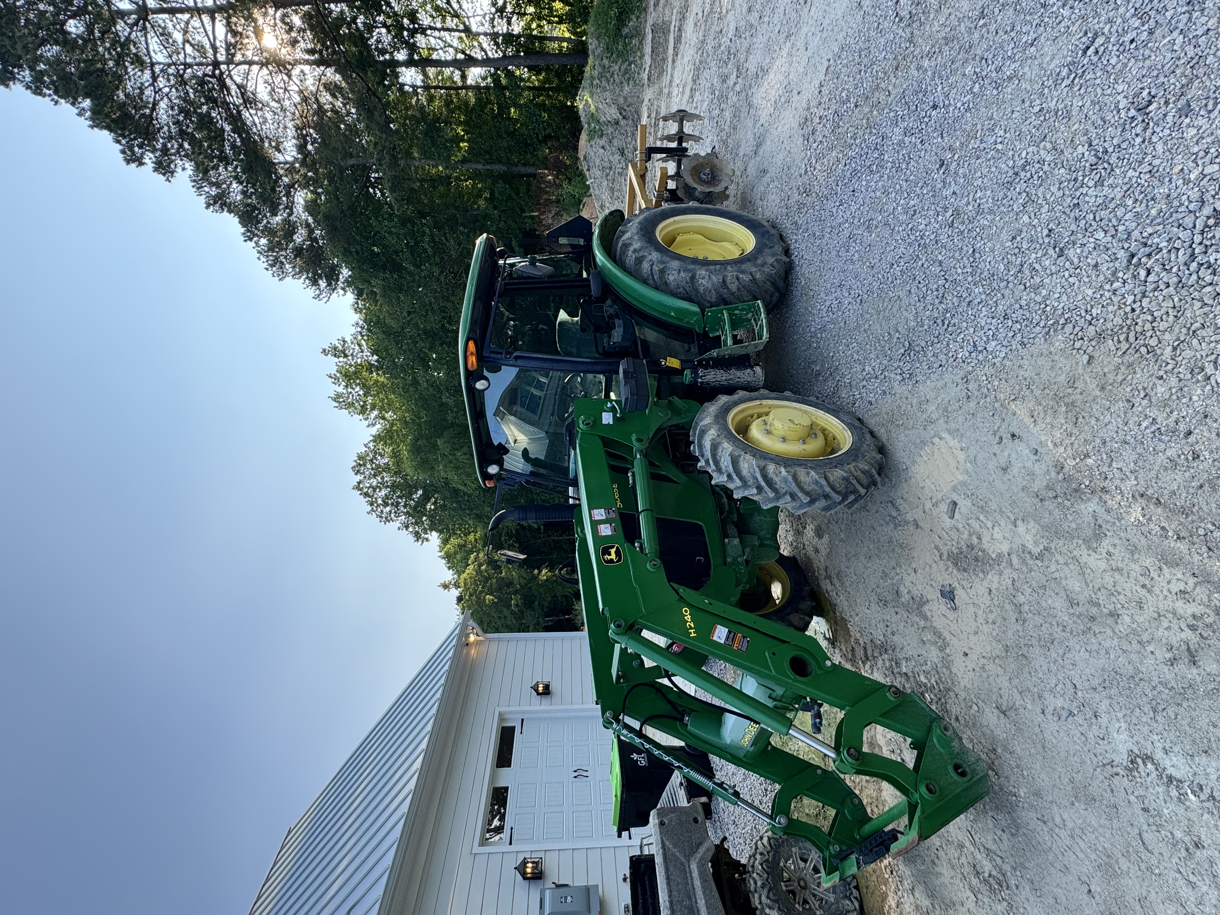 How American Auto Connection Handles Fleet & Commercial Vehicle Tinting