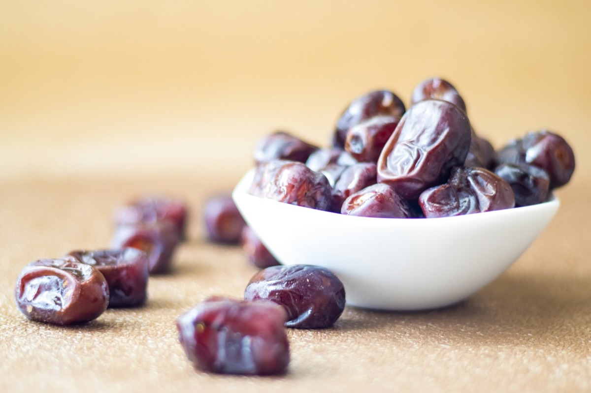 A bowl of dates