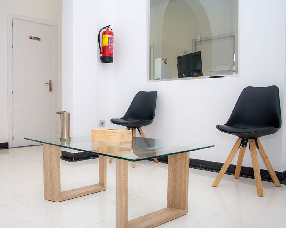 Sala de espera de Clínica Dental Palma en Marbella