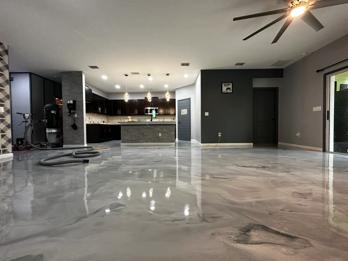 Pearl metallic epoxy floor in open-concept living space