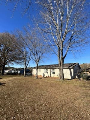 {{ custom_values.service_1 }} in {{custom_values.area_4})