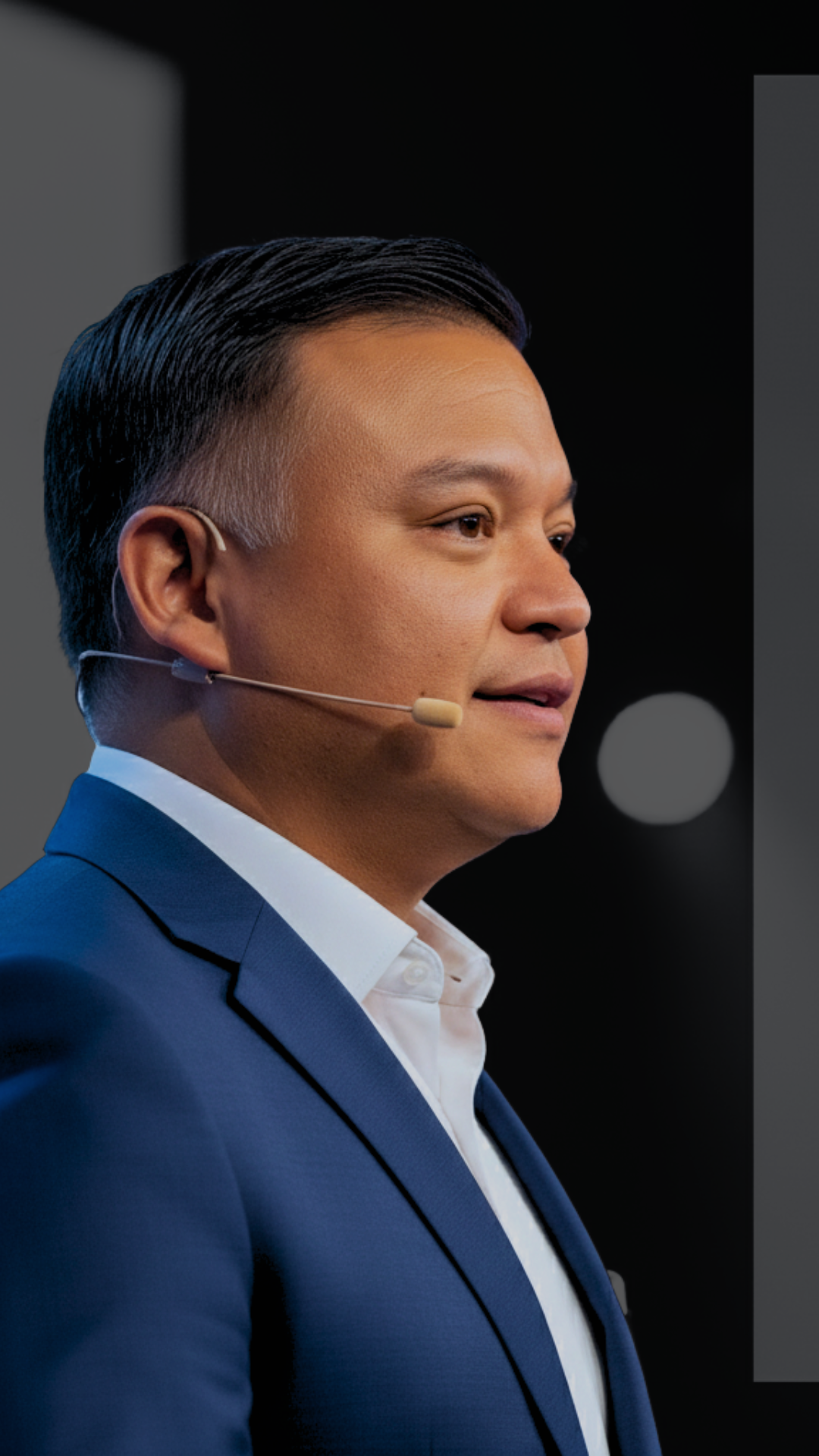 Sys Savanh Speaking