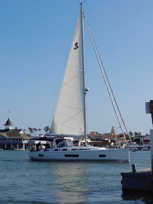 Balboa Island waterfront lifestyle