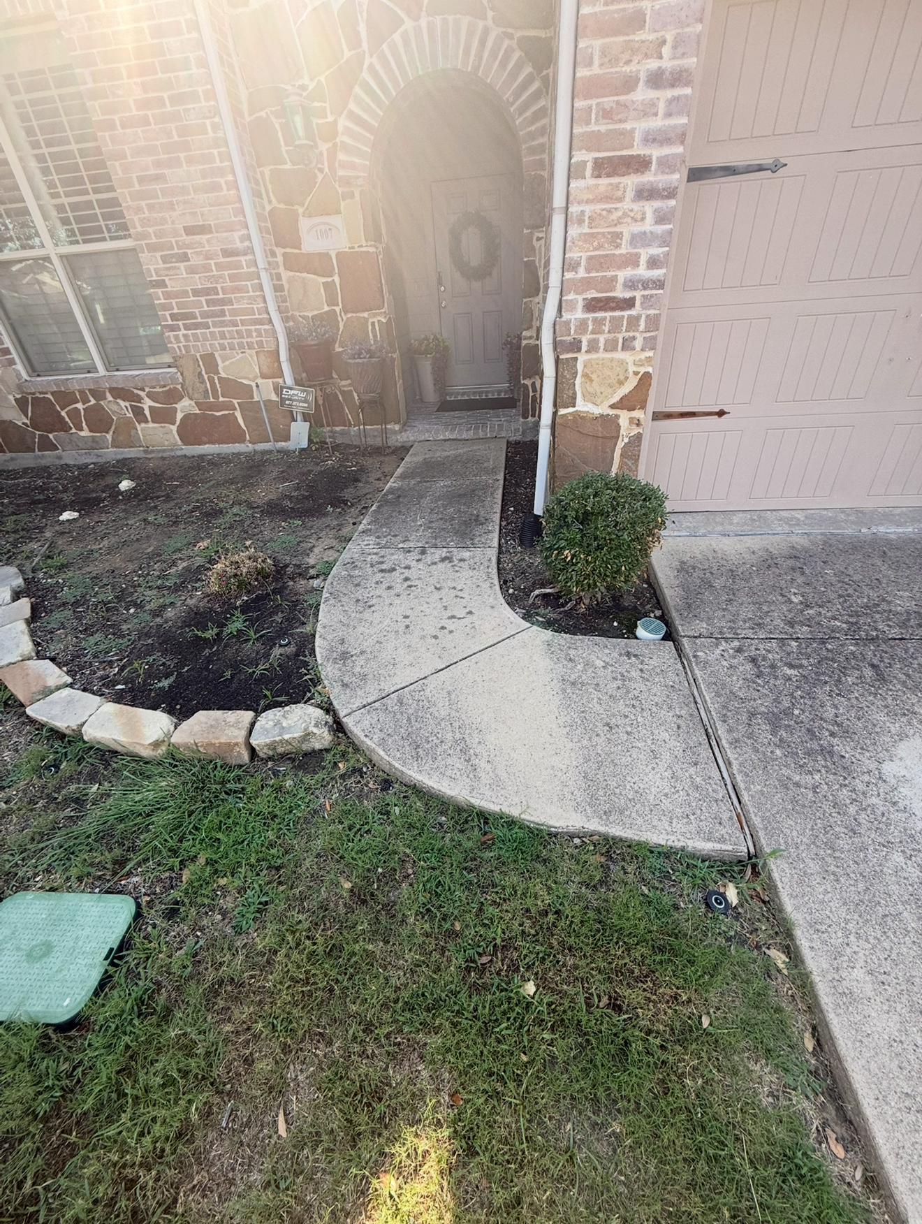 Front Entry Walkway Cleaning before cleaning