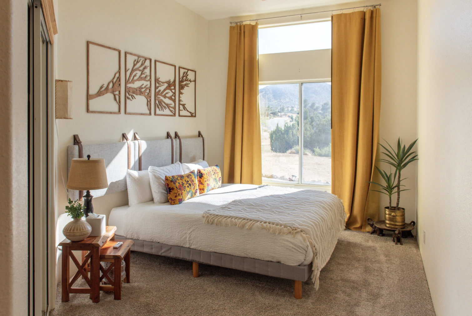 Maui twin-bed room