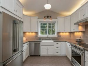 {{ custom_values.service_3 }} in {{custom_values.area_2})