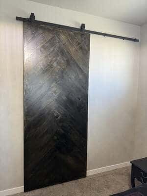 {{ custom_values.service_3 }} in {{custom_values.area_3})