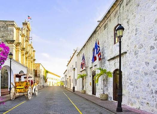 The Colonial Walk & Spanish Dinner