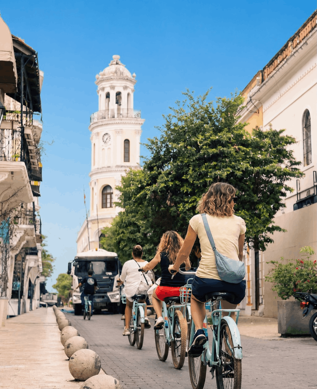 The Zona Colonial Bike & Lunch Experience - 2