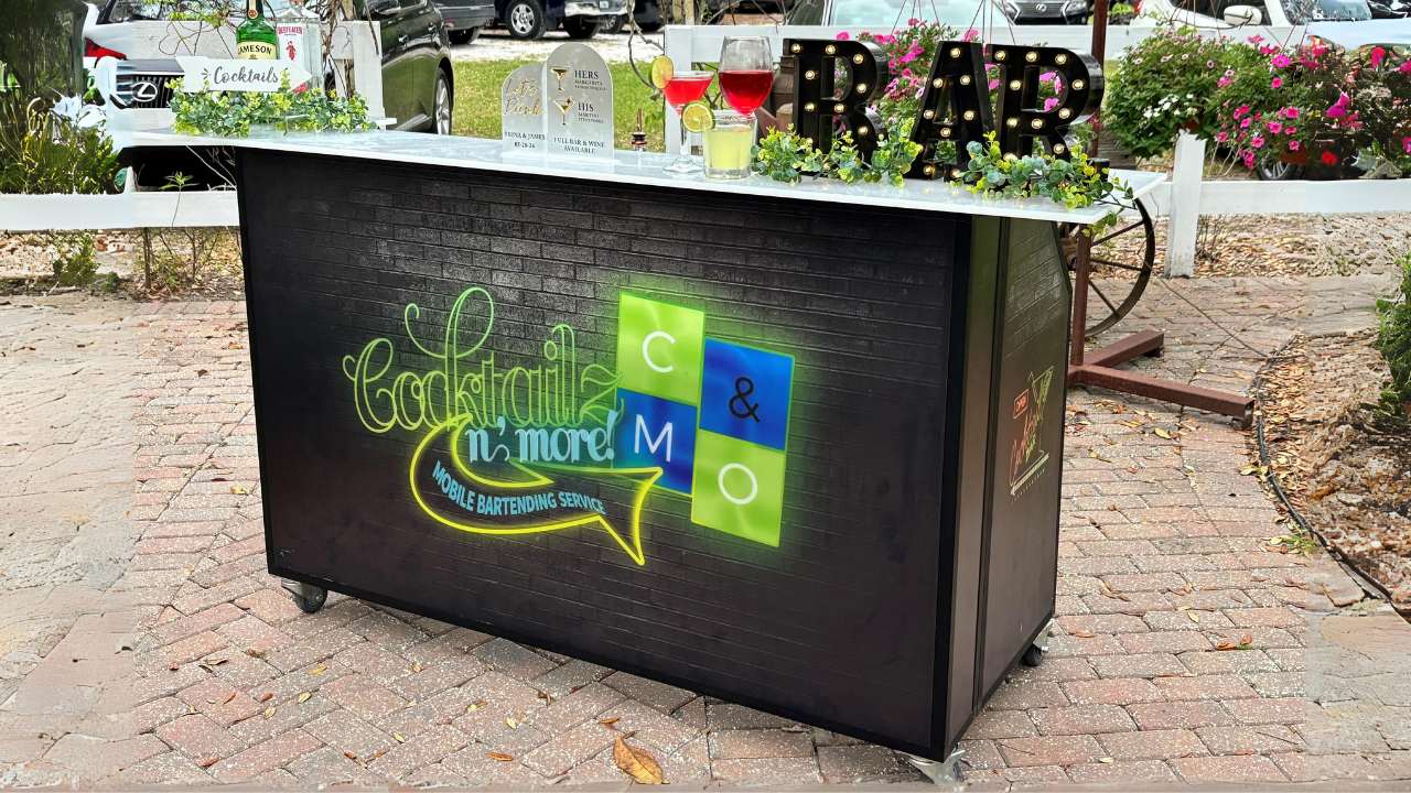 Cocktailz N' More - Mobile Bar in Jacksonville