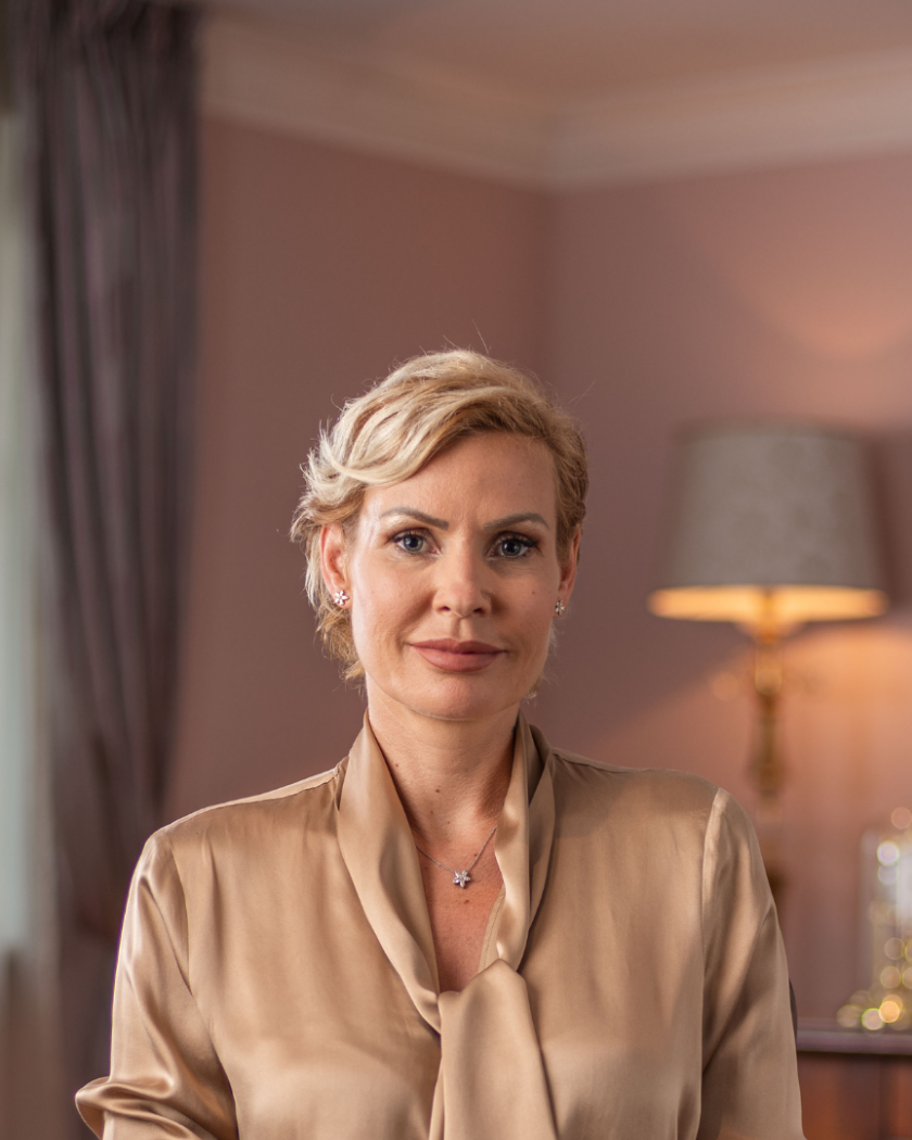 dr. Veronika Podgoršek