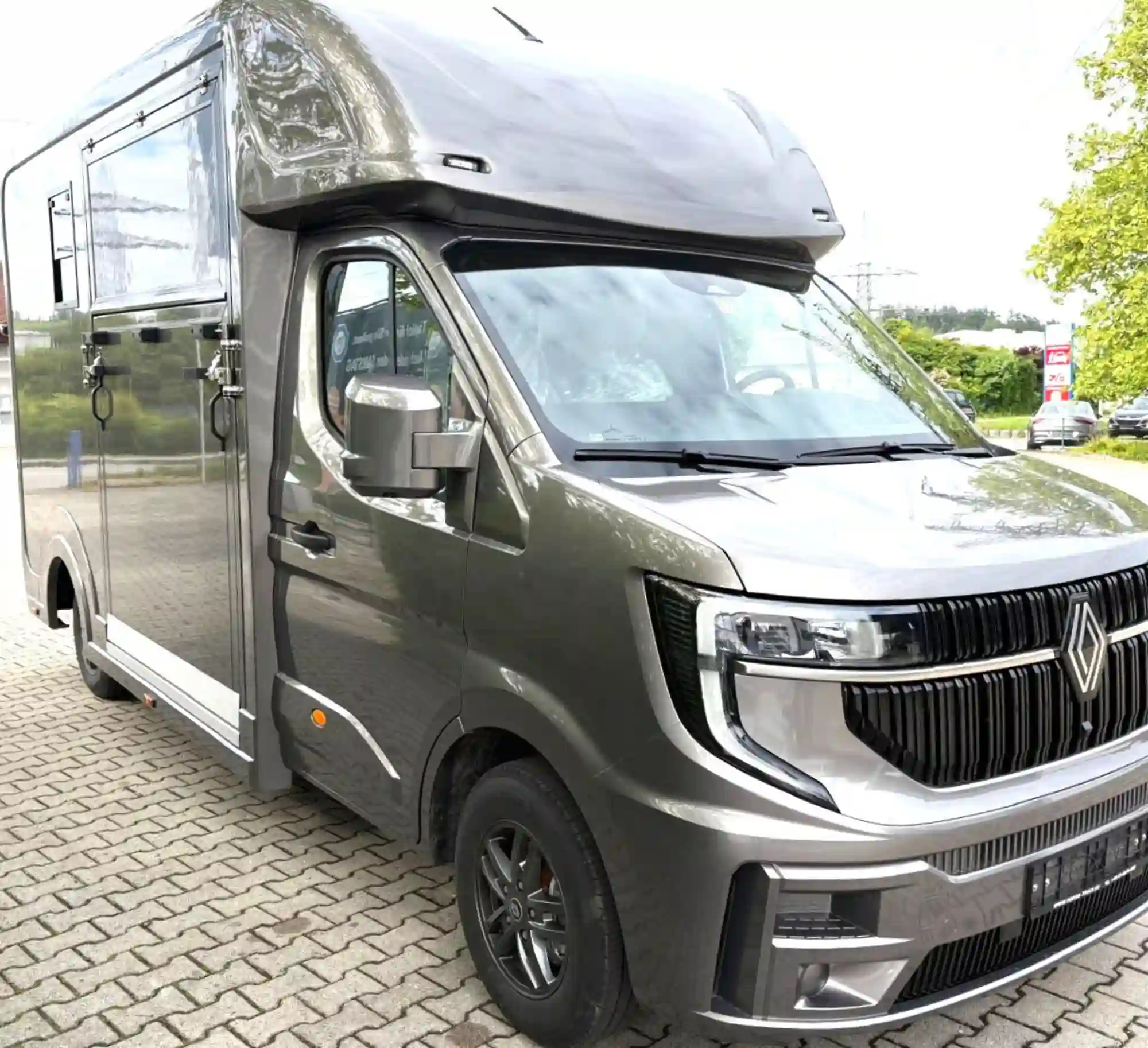 3,5 Tonner Pferdetransporter