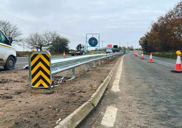 Vehicle resraint fencing