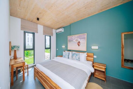 2 Bedroom 2 Bathroom Suite