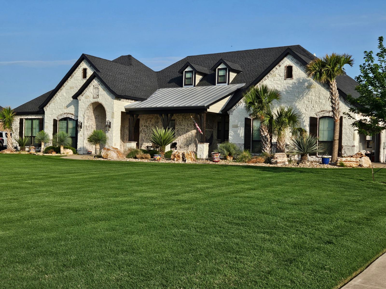 A stately home in Waxahachie Texas whose roofing and siding were updated by Red Phoenix Roofing & Construction. A stately home in Waxahachie Texas whose roofing and siding were updated by Red Phoenix Roofing & Construction.