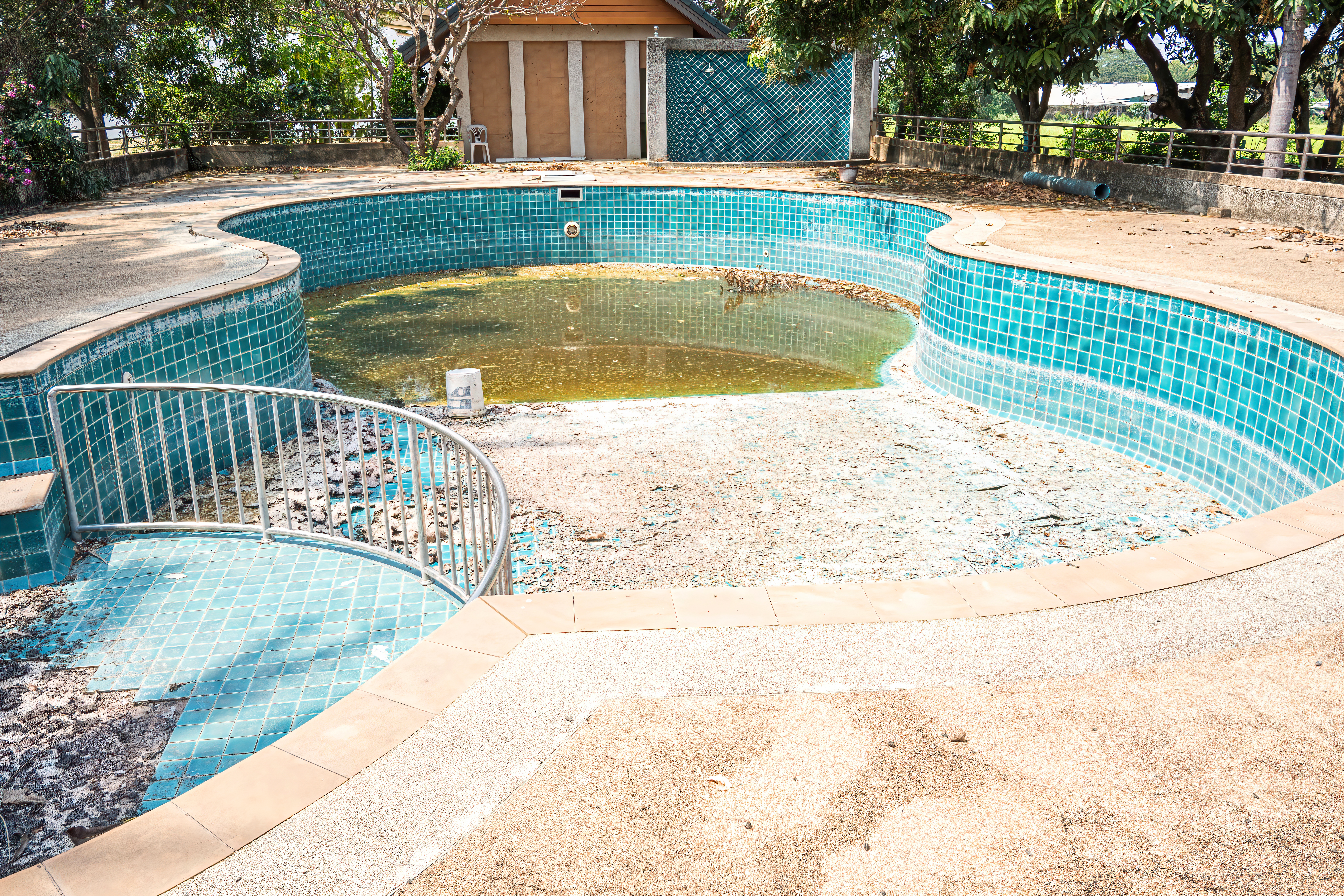 Pool leak detection service in Tampa Bay
