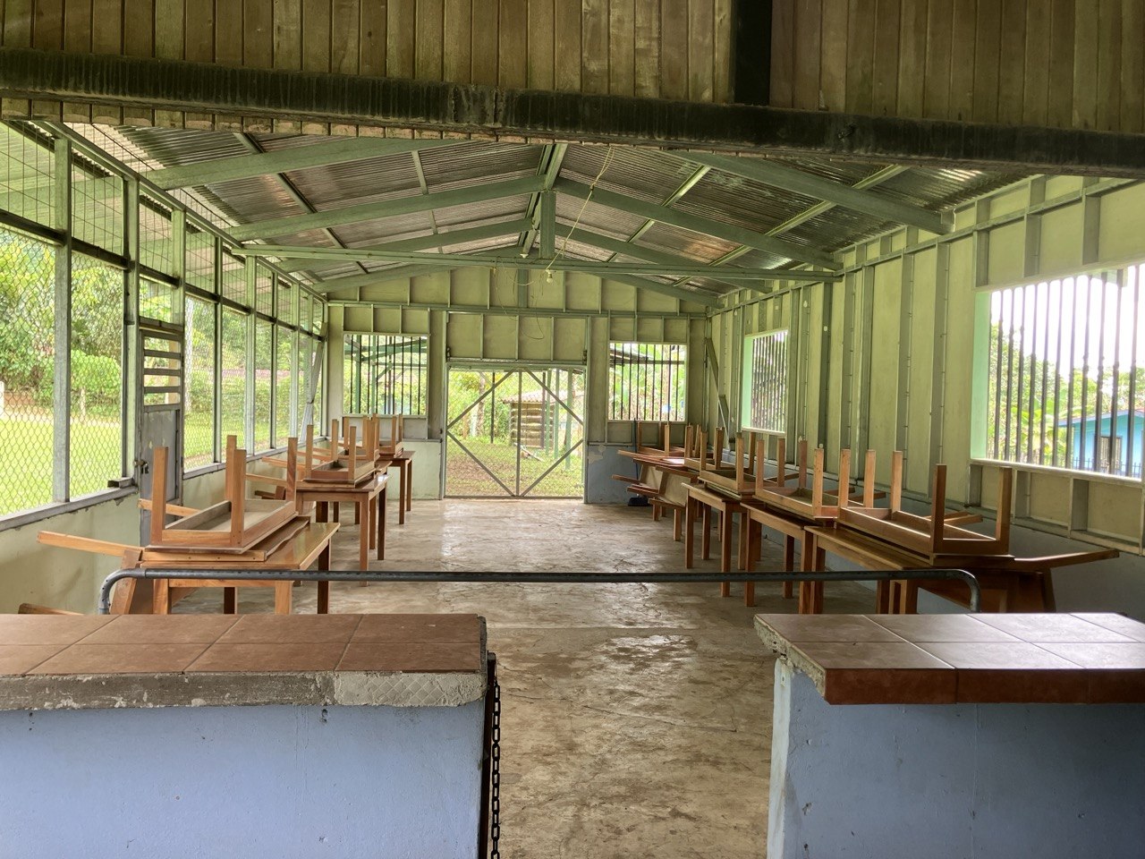 Interior view of El Salón at Las Tumbas Centro