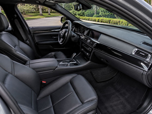 Clean interior after full auto detail service in Ashburn VA Clean interior after full auto detail service in Ashburn VA