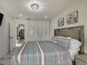 {{ custom_values.service_4 }} in {{custom_values.area_3})