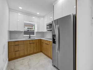 {{ custom_values.service_4 }} in {{custom_values.area_4})