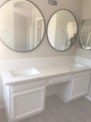 {{ custom_values.service_1 }} in {{custom_values.area_4})