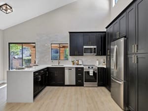 {{ custom_values.service_3 }} in {{custom_values.area_4})