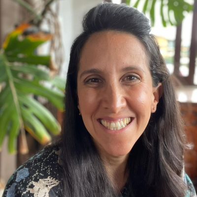 Ruchi — Andrea Avilés Regens