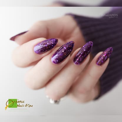Fresh manicure from a Fair Lakes nail salon
