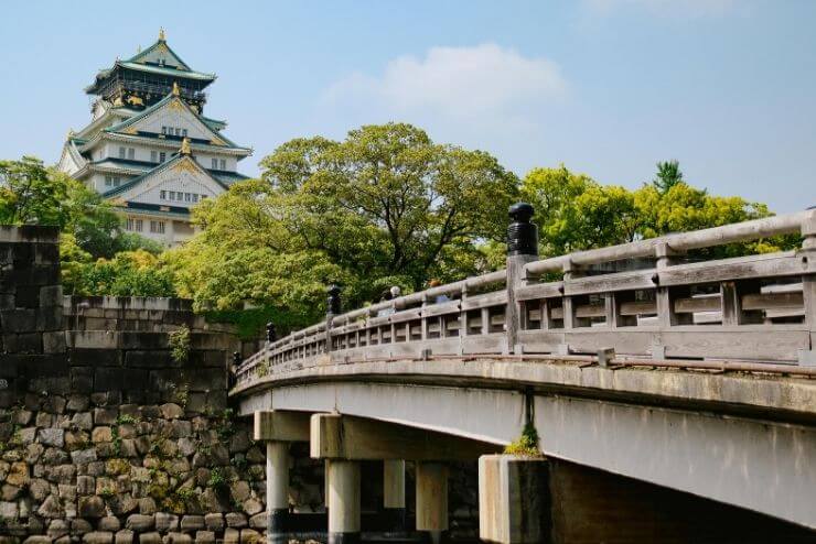 Oaka Castle and bridge tour