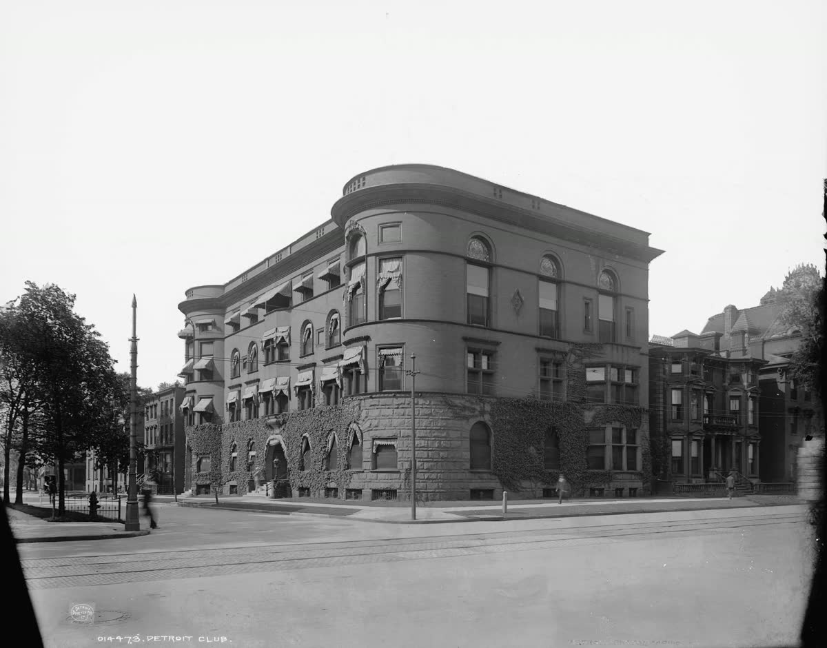 Archival photograph of the brick building at Fort and Cass in 1903