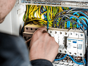 {{ custom_values.service_1 }} in {{custom_values.area_3})