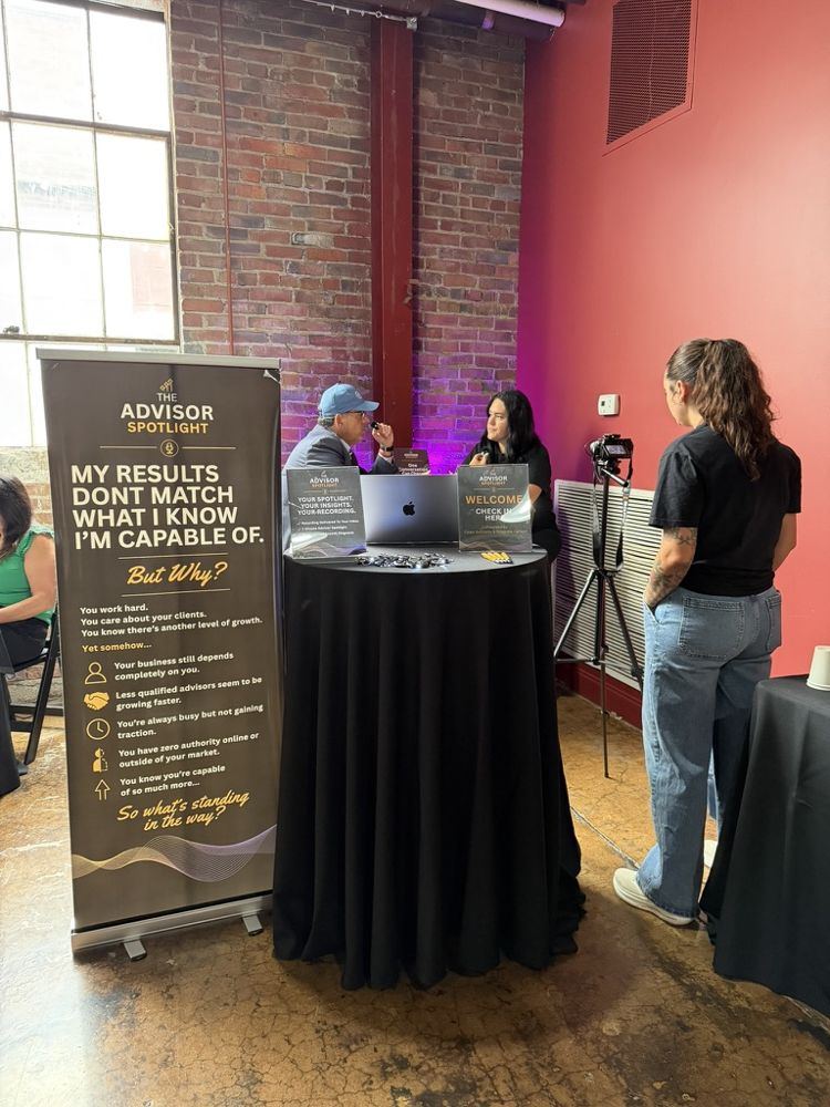 Advisor Elevated event booth