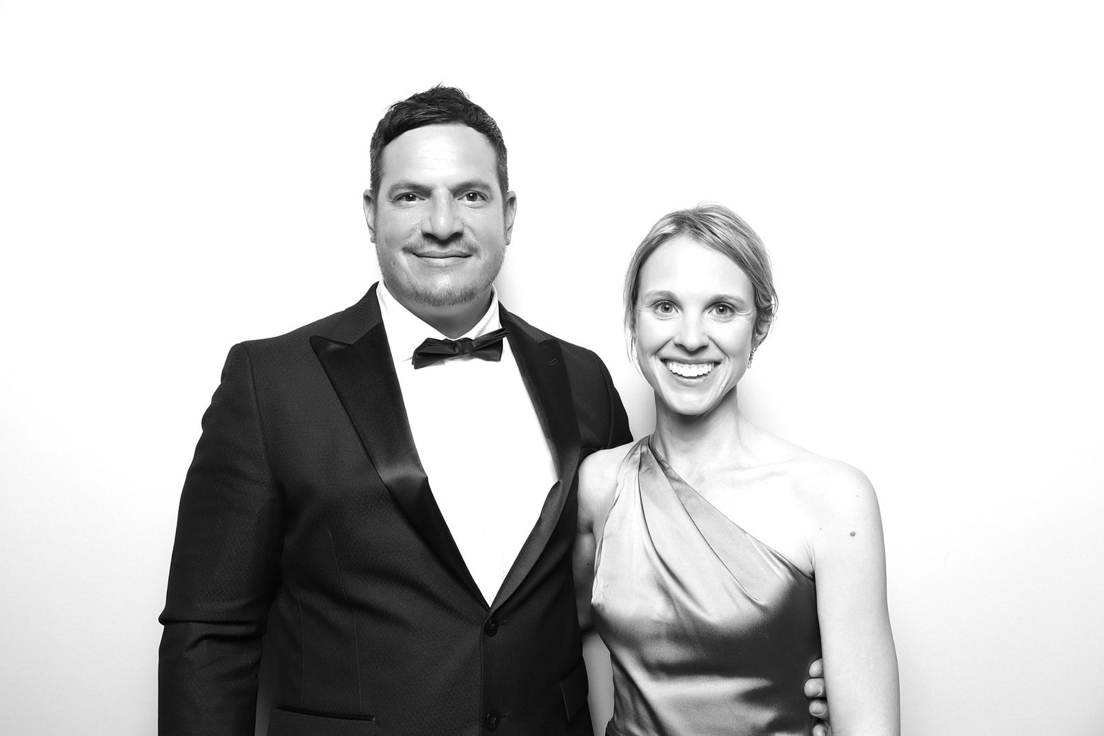 Glam portraits at a corporate event