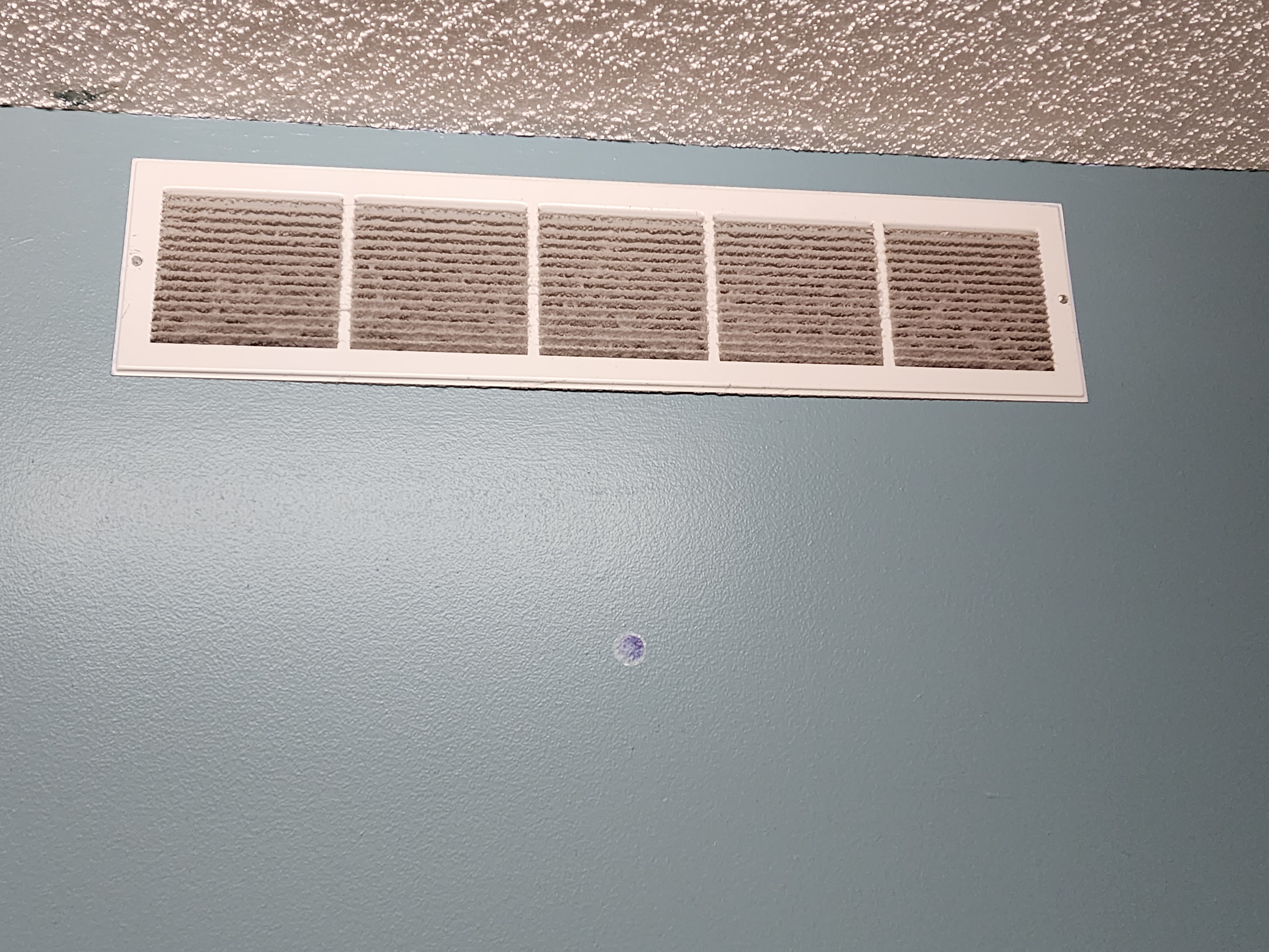 Air vent after cleaning - clean and clear