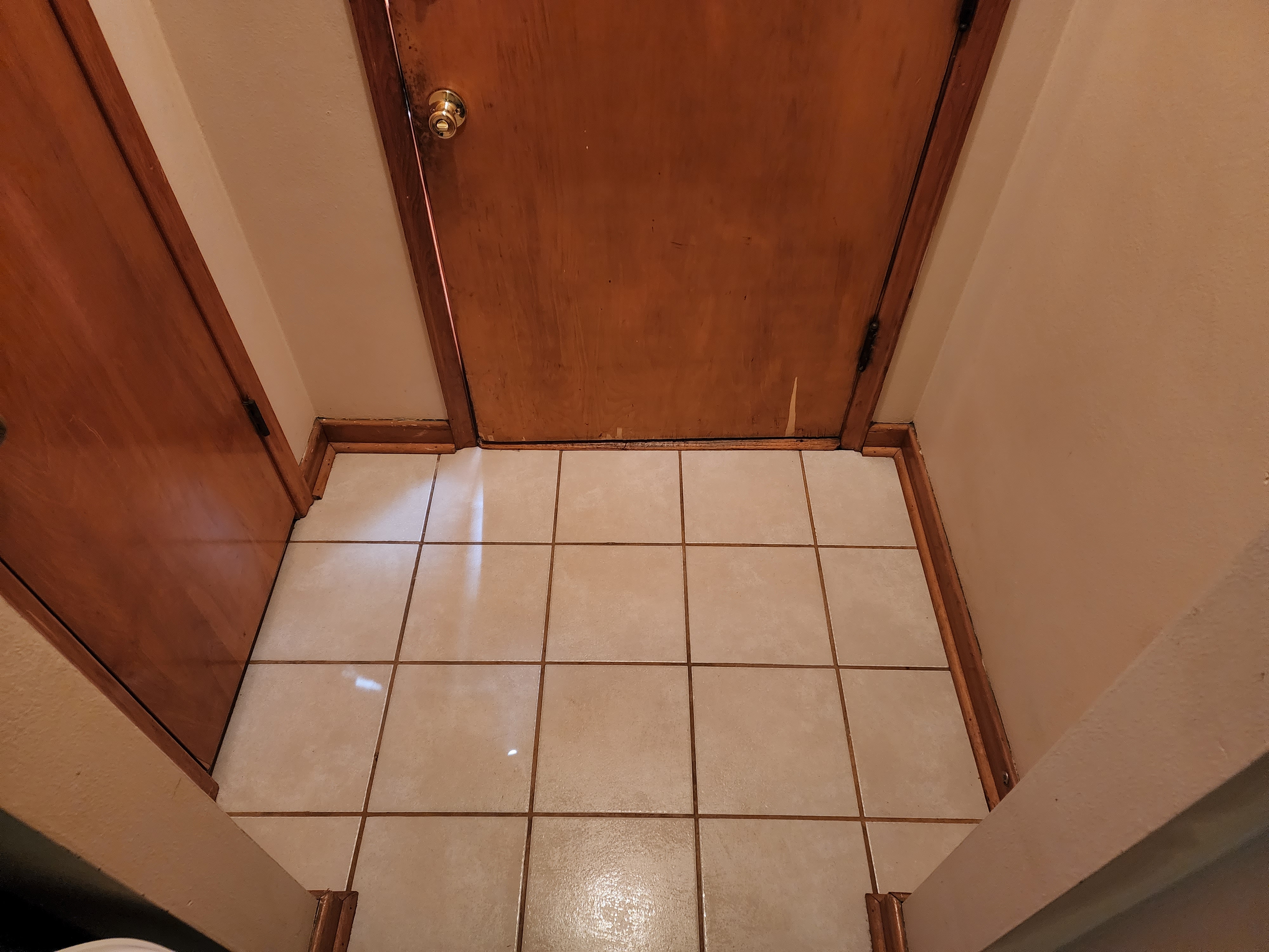 Floor tile after cleaning - spotless