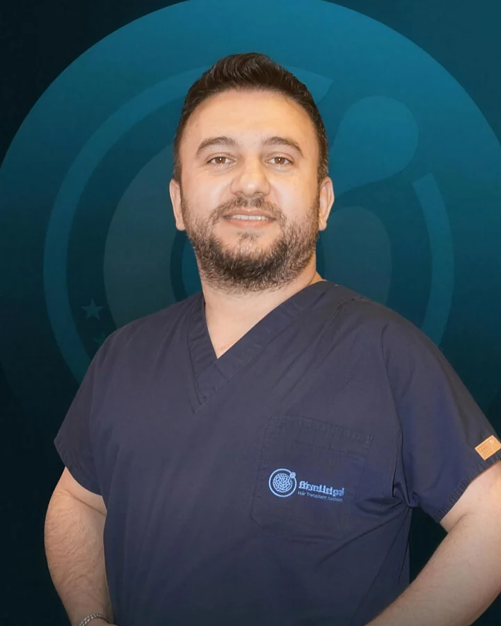 Dott. A. T., Chirurgo trapianto capelli