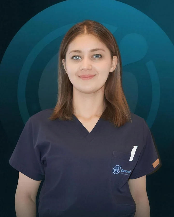 K. D., Assistente chirurgica