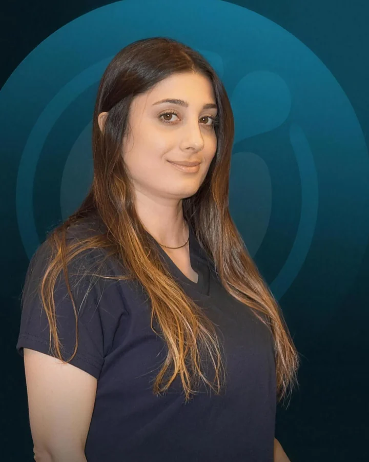 Dott.ssa S. K., Chirurga trapianto capelli