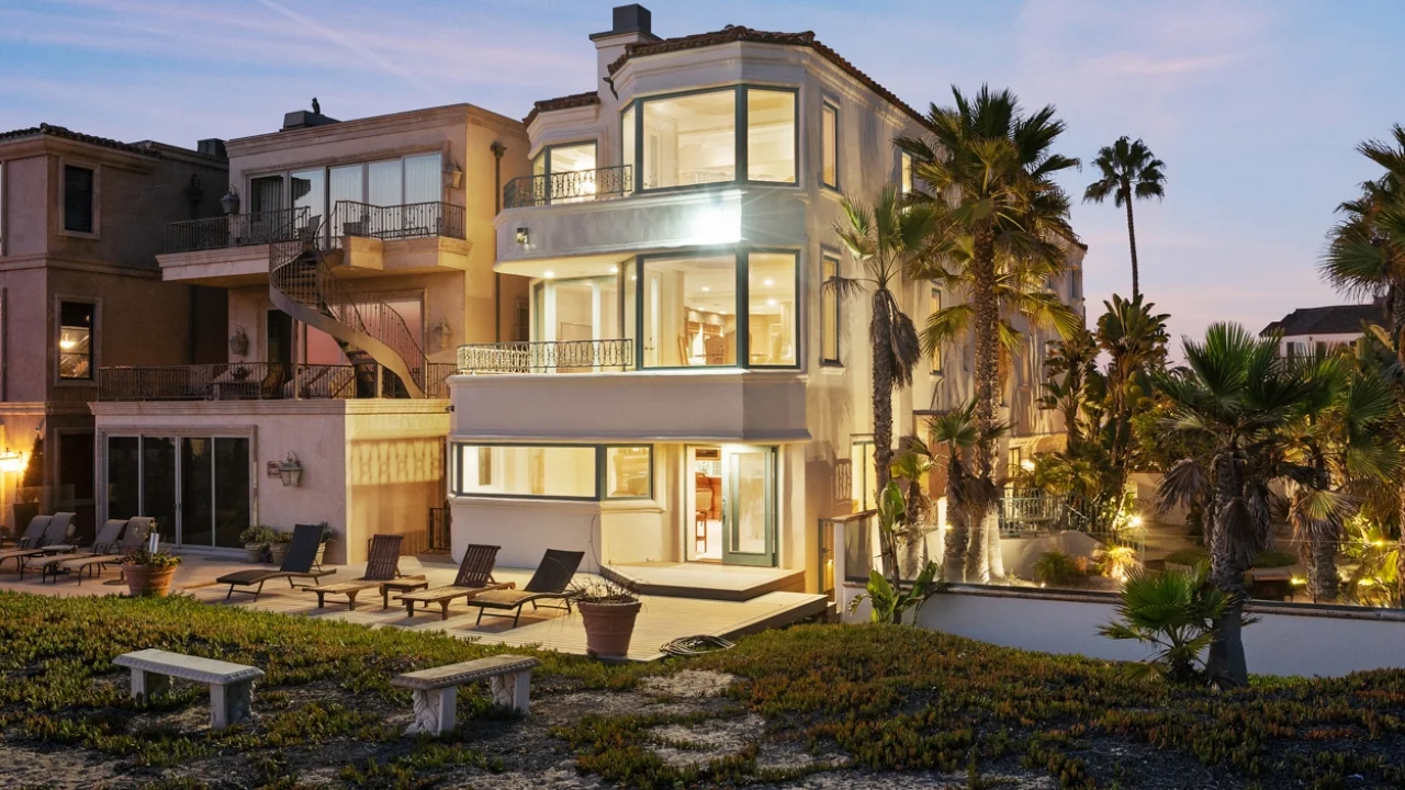 Full service listing home option