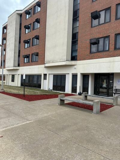 {{ custom_values.service_2 }} in {{custom_values.area_1})