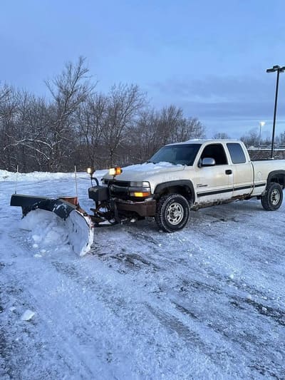 {{ custom_values.service_3 }} in {{custom_values.area_3})