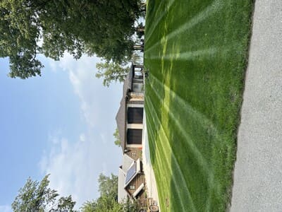 Mulch installation in Morris