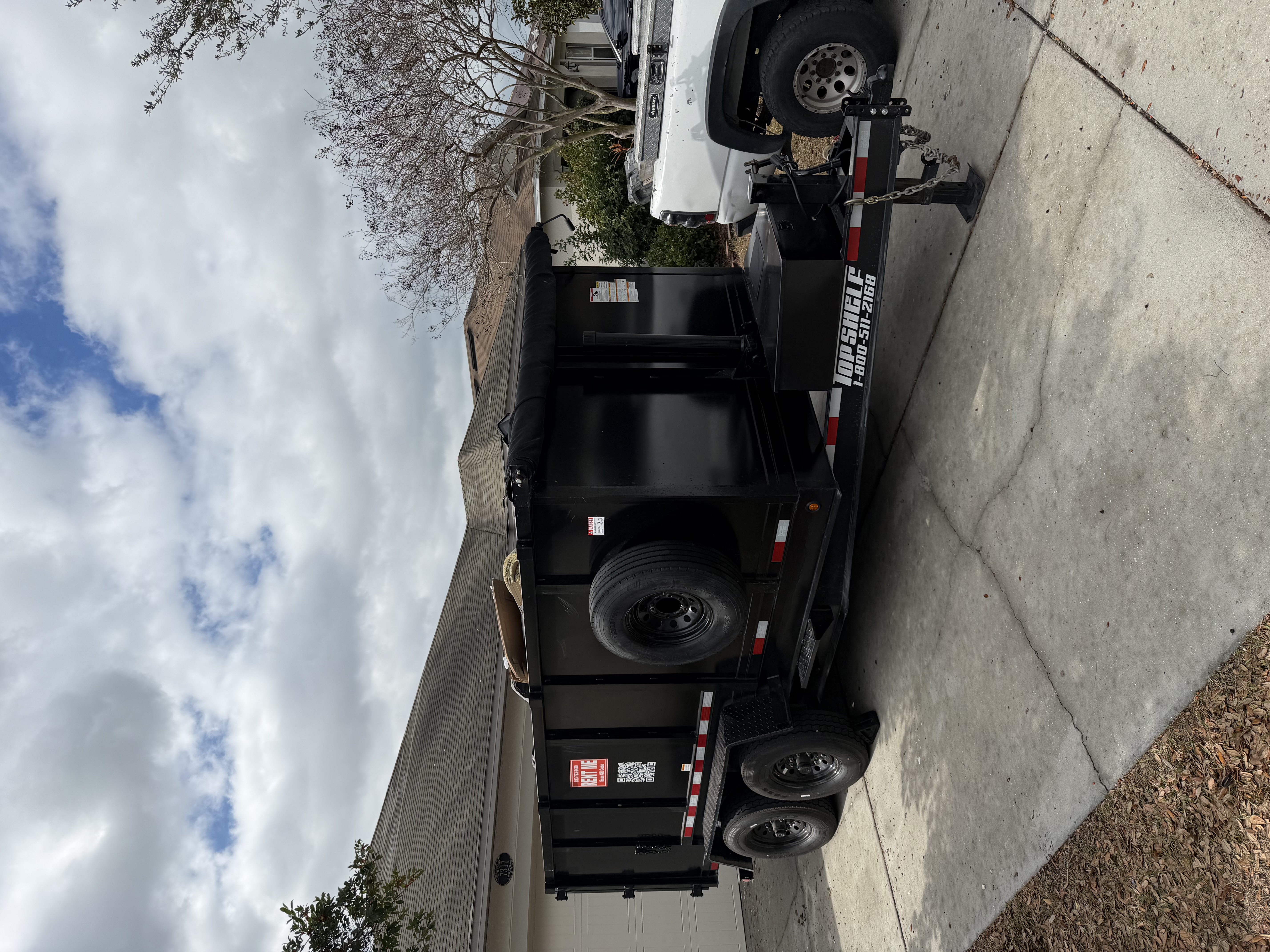 Dump Trailer Rental & Junk Removal in Valrico, Riverview & Lithia – EZ Trailer Rentals