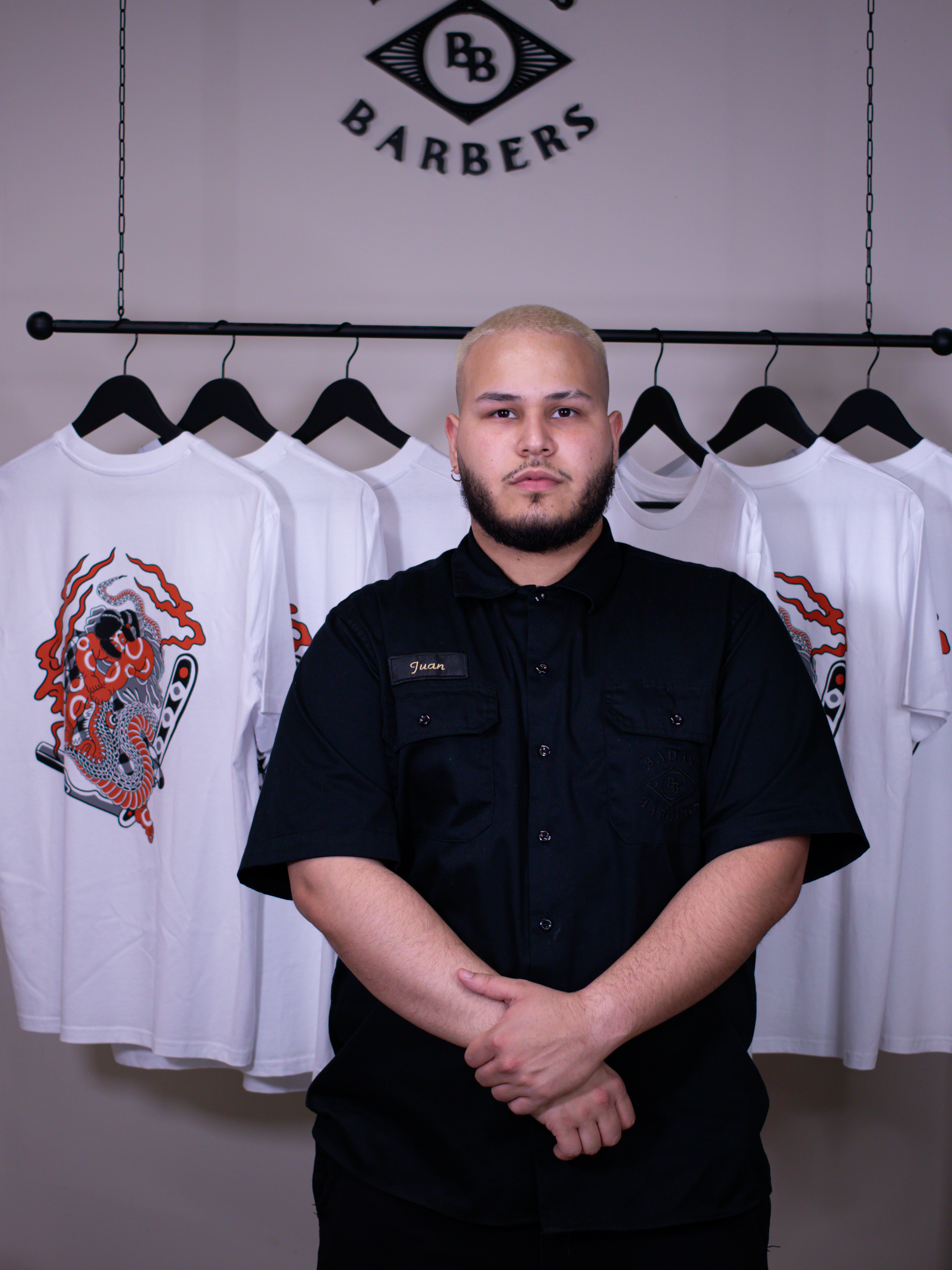 Juan Urdaneta, barbero estilista