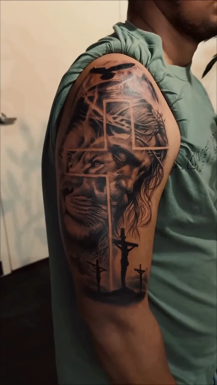 Black and grey Polynesian half sleeve tattoo by Joan Martinez at Studio AZ Tattoo Minneapolis