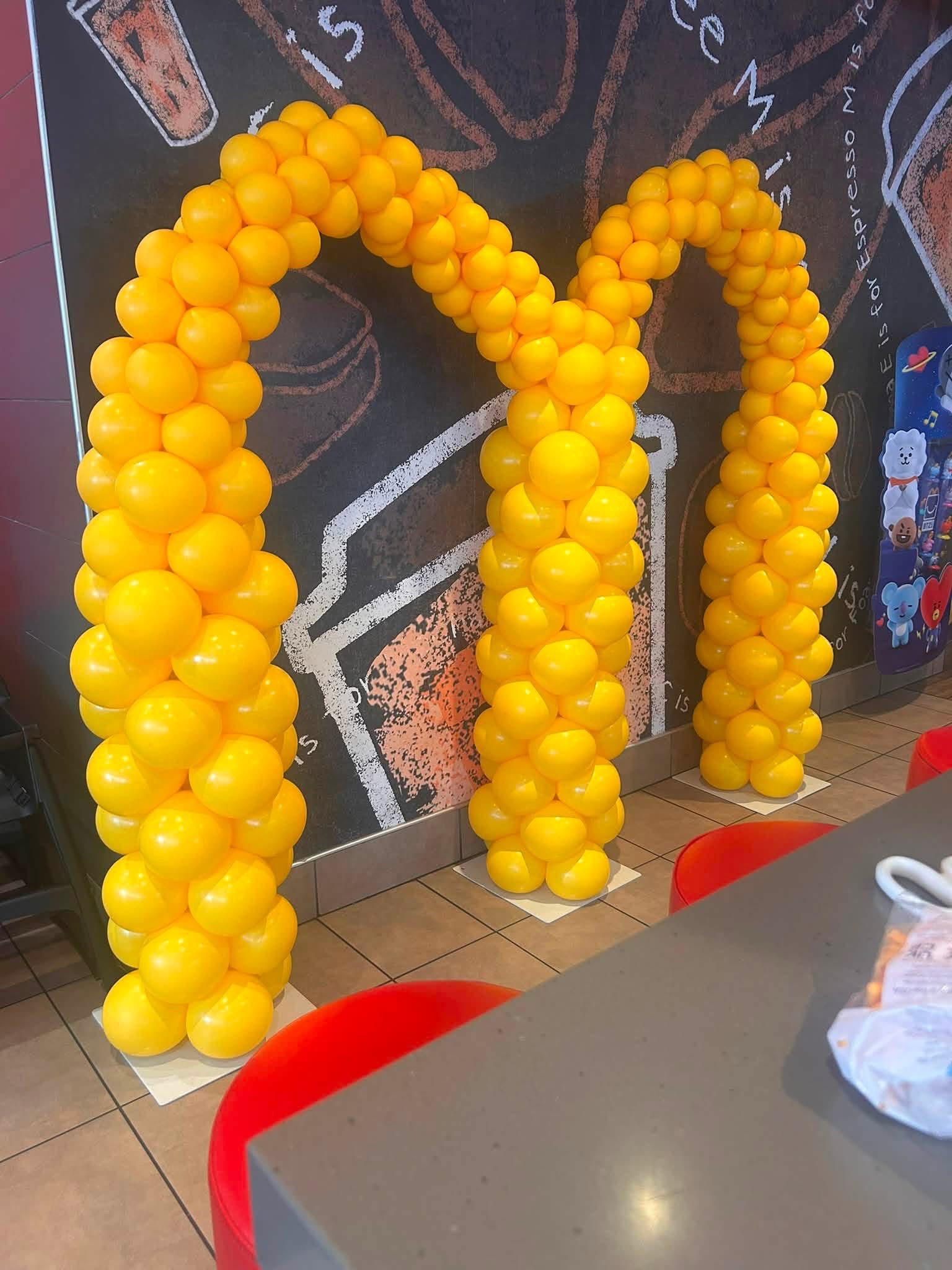 Corporate balloon brand event detail