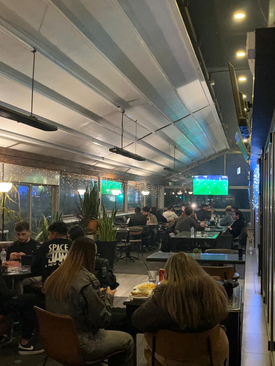 Cheers at Narghile